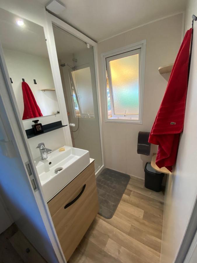 Mobil Home De Charme Fréjus Екстериор снимка