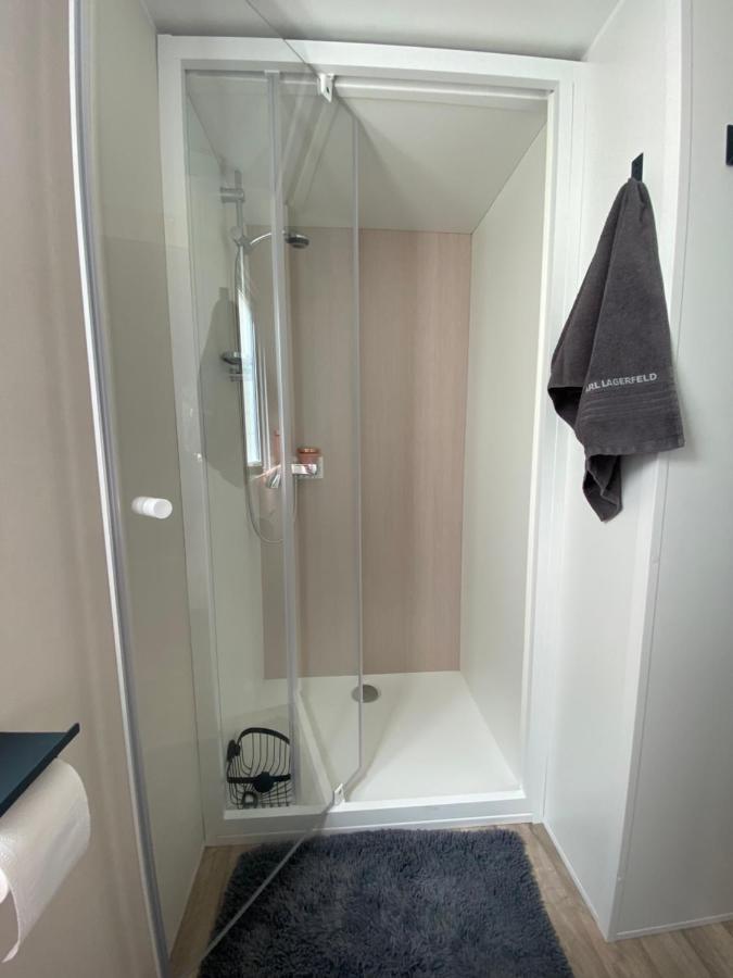 Mobil Home De Charme Fréjus Екстериор снимка