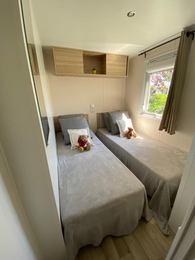Mobil Home De Charme Fréjus Екстериор снимка